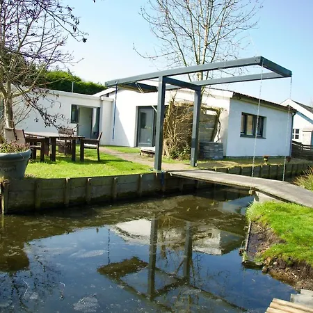 Bungalow Haarlem Amsterdam With Jacuzzi Vijfhuizen Exterior photo