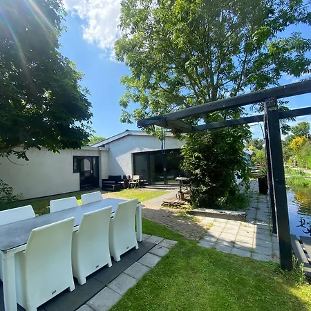 Bungalow Haarlem Amsterdam With Jacuzzi Vijfhuizen Exterior photo